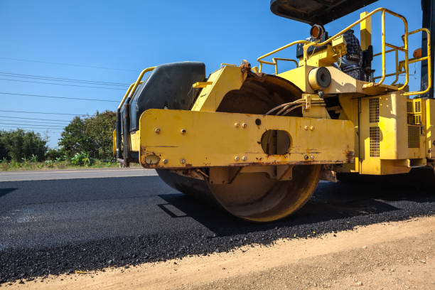 Why Choose Us For All Your Driveway Paving Needs in Rossmoyne, OH?